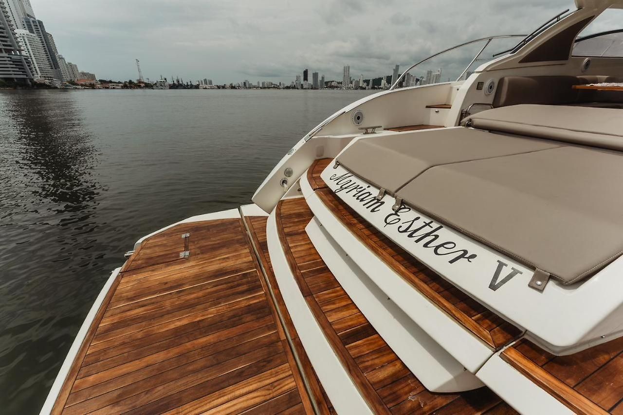Yate De Lujo Azimut 52 Cartagena
