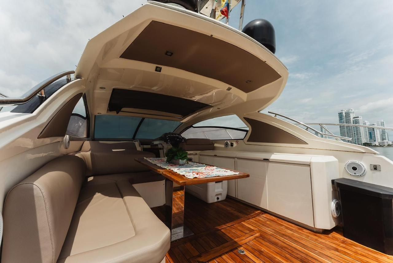 Yate De Lujo Azimut 52