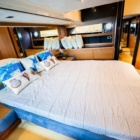 Yate De Lujo Azimut 52
